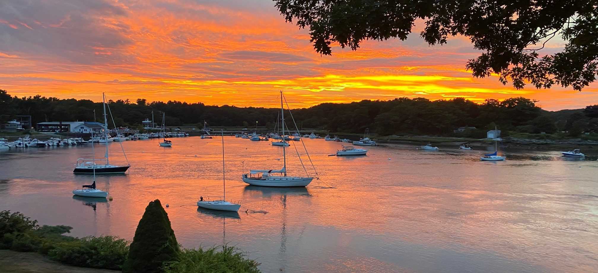 Visit York Harbor, Maine for Cruisers and Boaters Where to Anchor