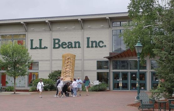 Entrance to LL Bean store with giant Bean Boot in front.